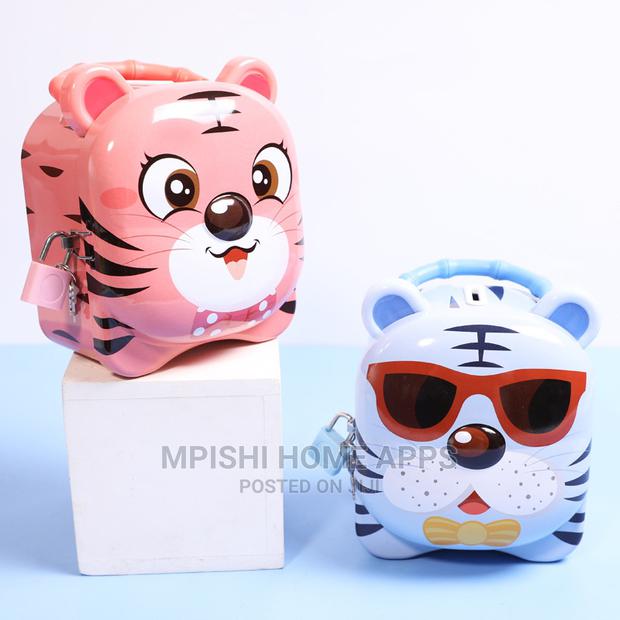 Tiger Piggy Bank - thumbnail 3