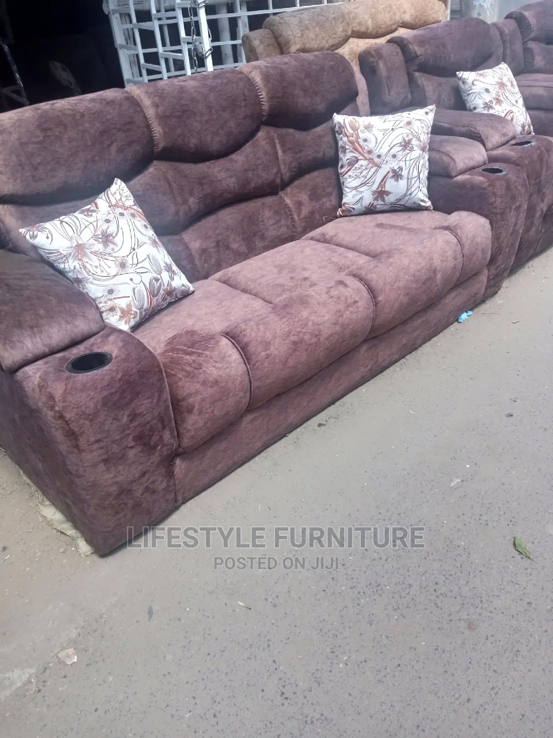 5 Seaters Recliner Like Sofa's