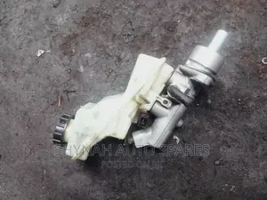 Brake Master Cylinder Toyota Avensis