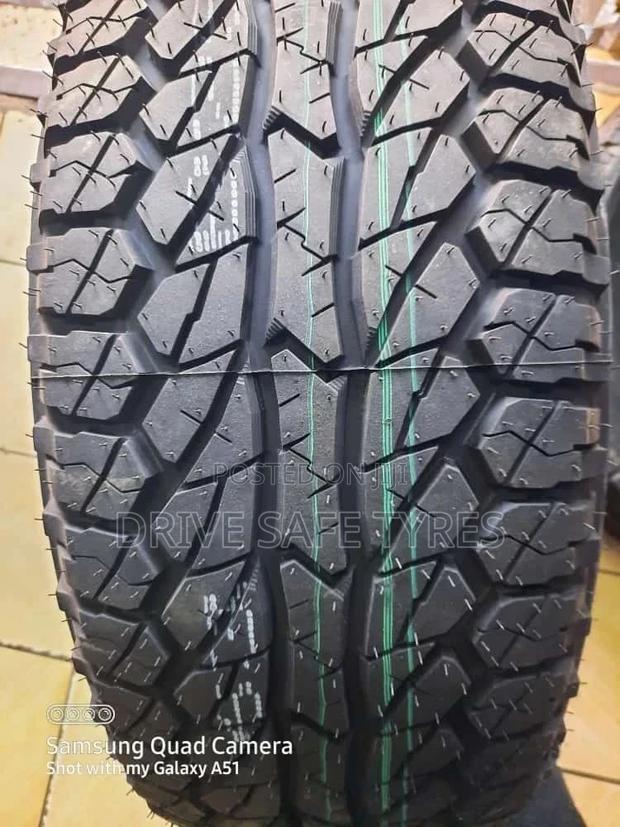 265/65 R17 Comfoser Tyre A/T - main view