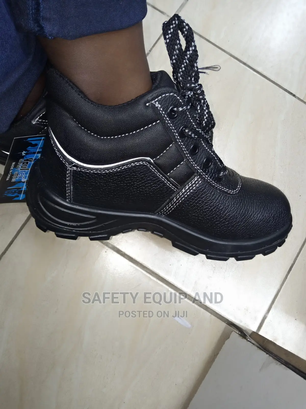 Black Safety Boots With Laces