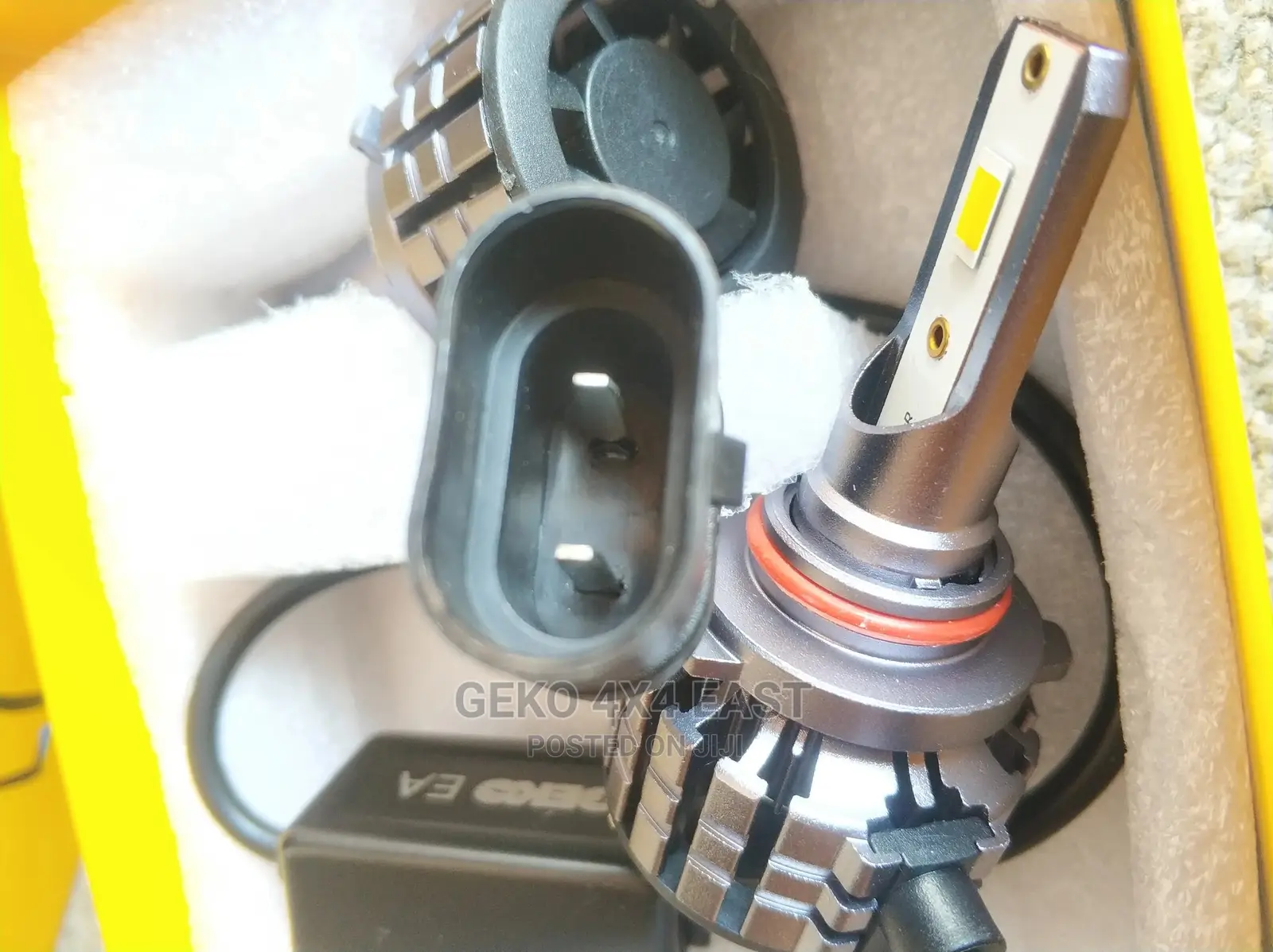 Geko Ea V20 Series Tri Color Fan Cooled Headlight Bulbs