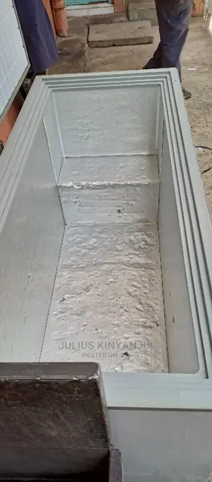 Ramtons Deep Freezer