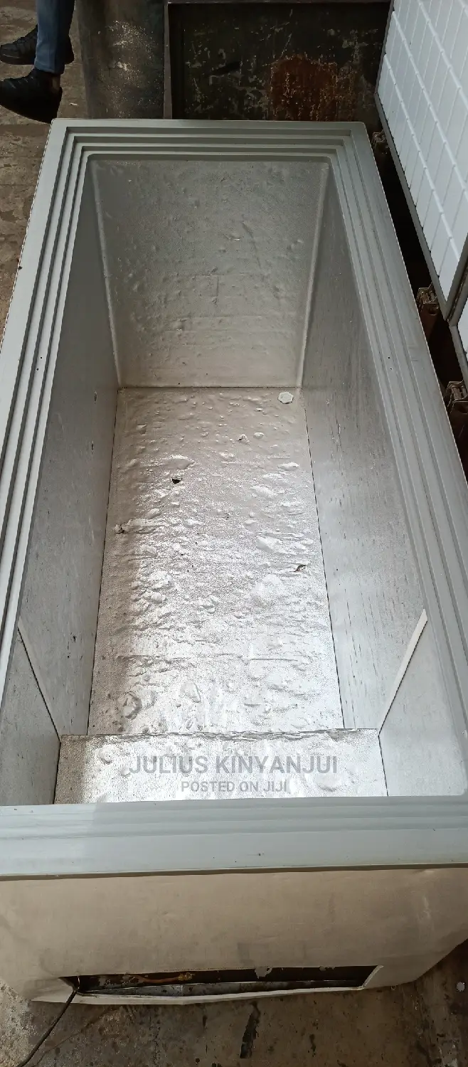 Ramtons Deep Freezer