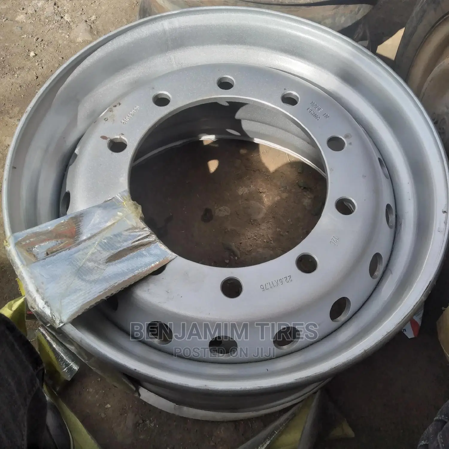 Brand New Rim for Super Single Size 22.5 Tubeles.