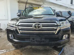 Toyota Land Cruiser Prado 2016 SV Premium Black