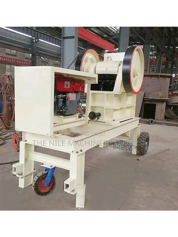 Mobile Jaw Crusher Diesel Engine for Sale - main view