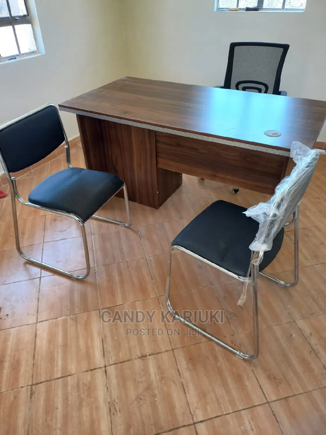 Start Up Office Set