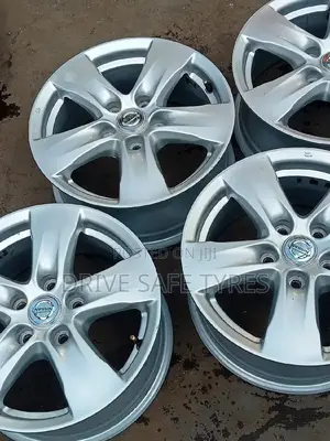 17 Inch Nissan Rims Set