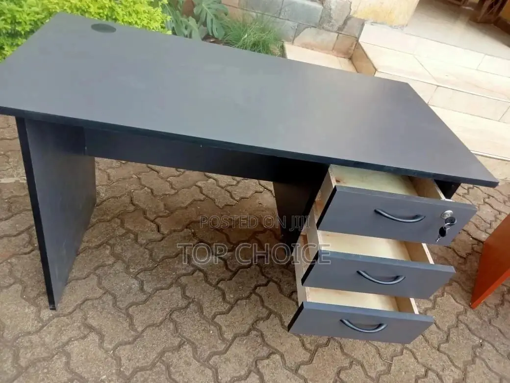 Office Chair and Table