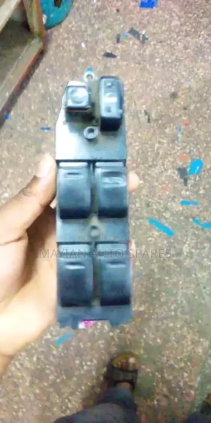 Master Switch for Prado 95.