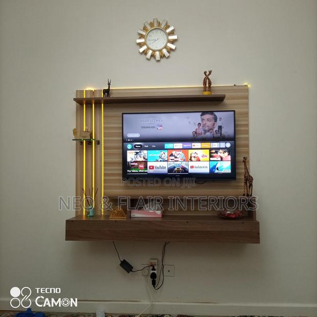Modern Tv Stand - thumbnail 3