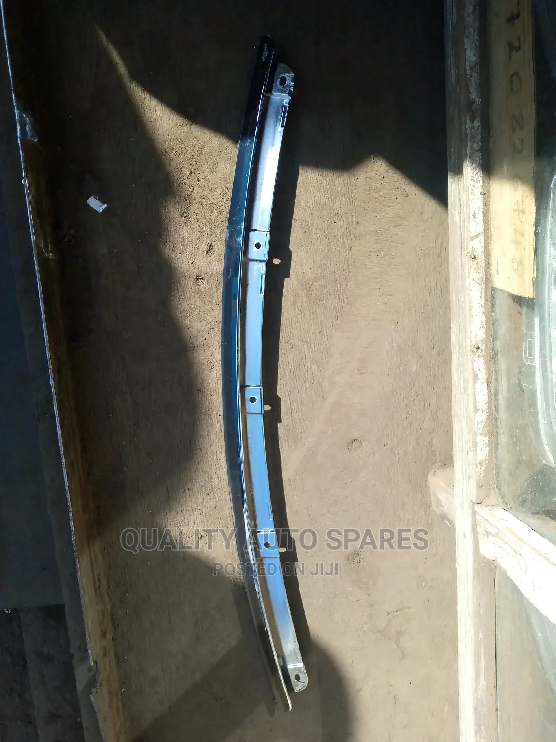 Toyota Premio 260 Bonnet Moulding.