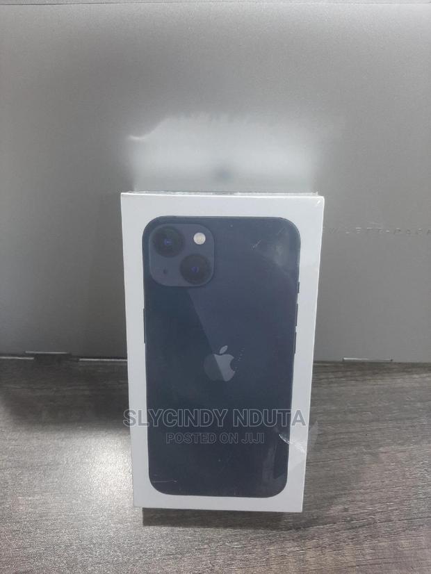New Apple iPhone 13 128 GB Black - thumbnail 3