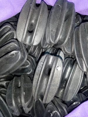 Electric Fence Strainer Insulators - thumbnail 2