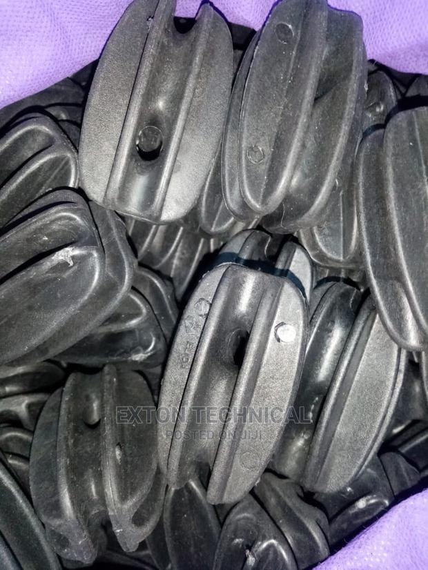 Electric Fence Strainer Insulators - main view