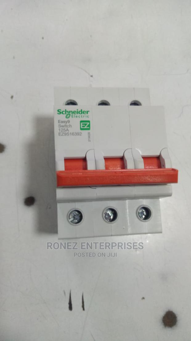 Tripple Pole Synider 125amps - thumbnail 2
