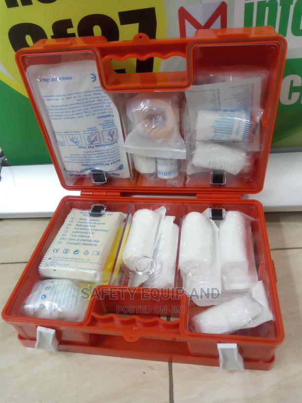 Safety Medium Orange First Aid Kit - thumbnail 3