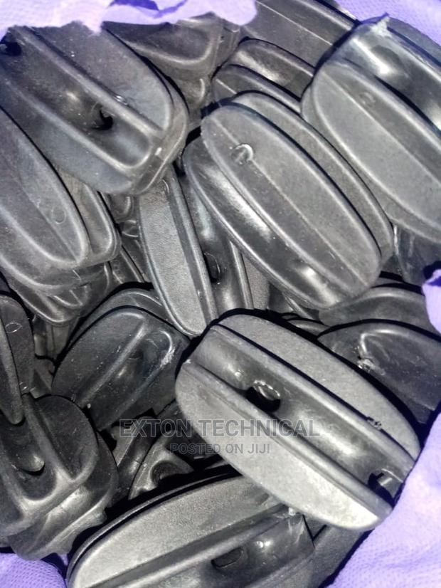 Electric Fence Strainers - main view