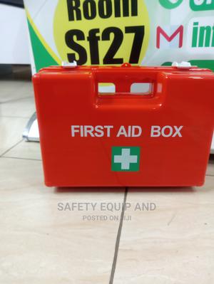 First Aid Kit-Orange Quality Emergency Kit - thumbnail 2