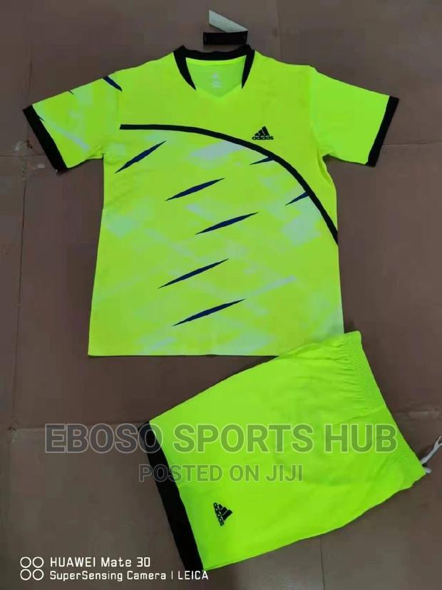 Football Kits - thumbnail 3