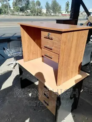 Elegant 1m Office Desk