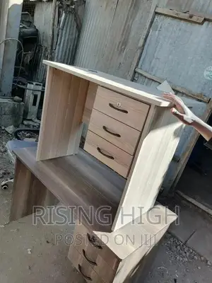 Unique 0.9m Office Desk