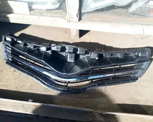 Toyota Vitz Jewela Front Grill