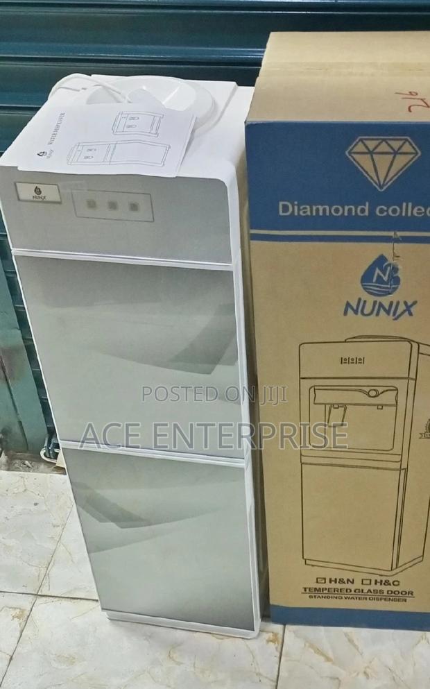 Nunix Z16 Hot and Normal Water Dispenser. - main view