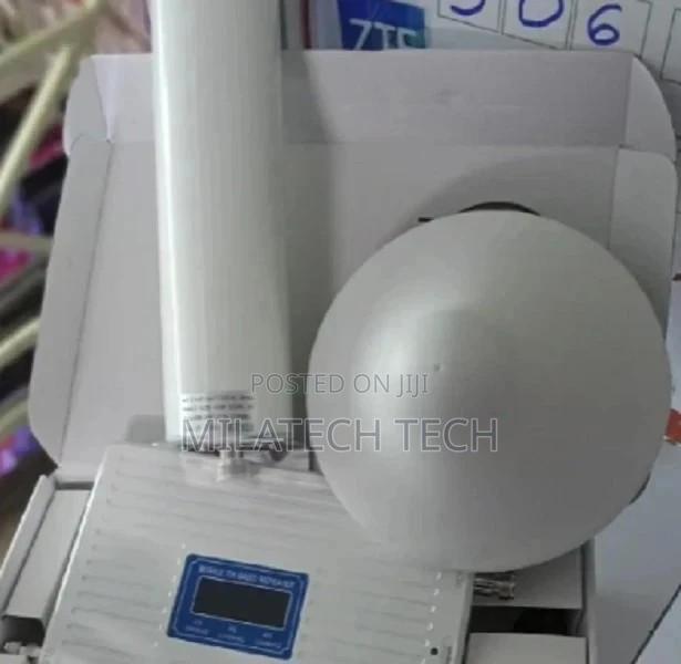 Universal Gsmmobilesignal Booster With 12dbi Antenna
