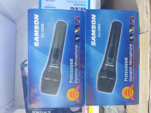 Samson Dynamic Wireless Microphone - main view