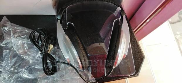 Behringer Studio Headphones - main view