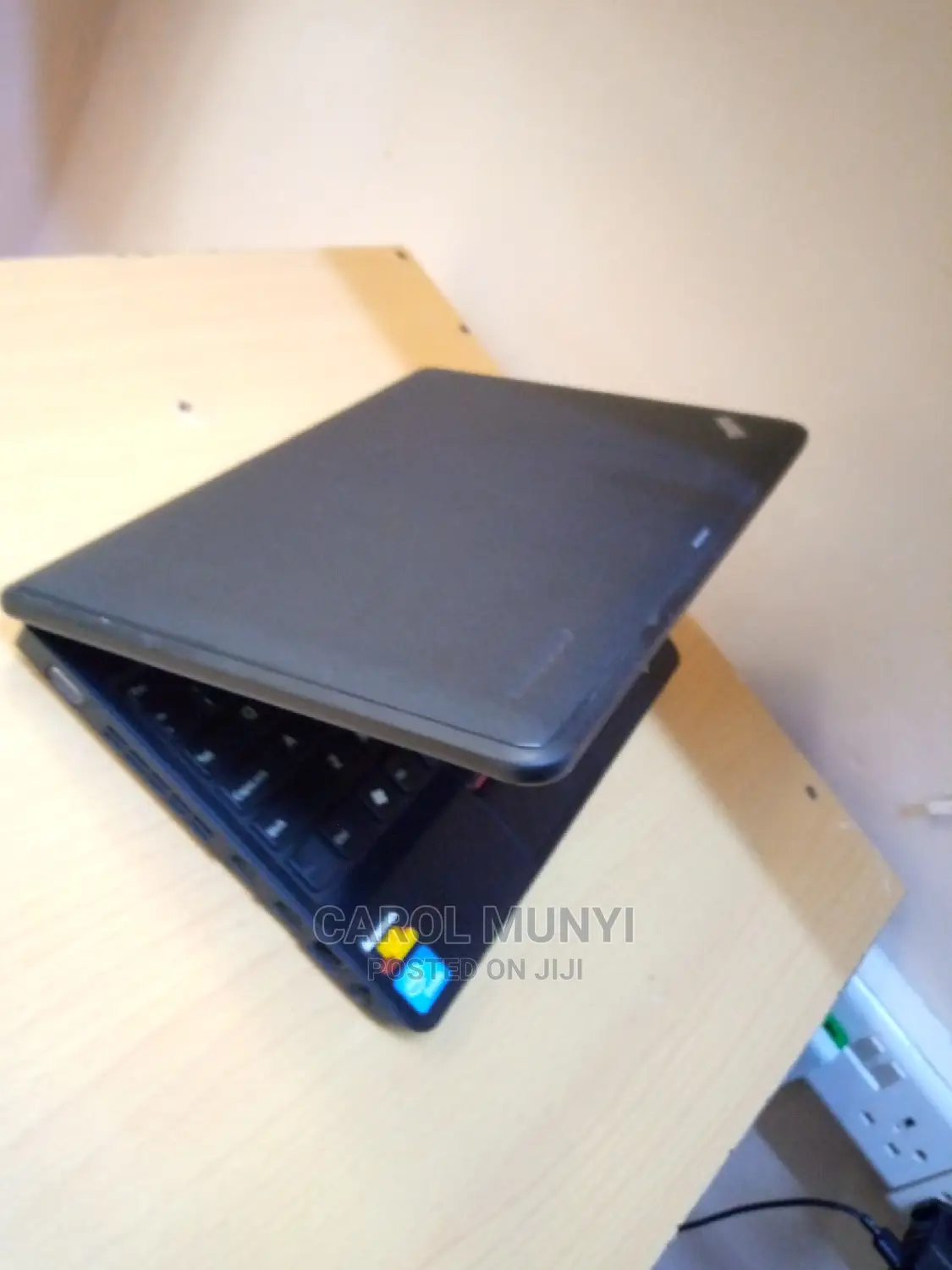 Laptop Lenovo ThinkPad X131e 4GB Intel Celeron SSD 320GB
