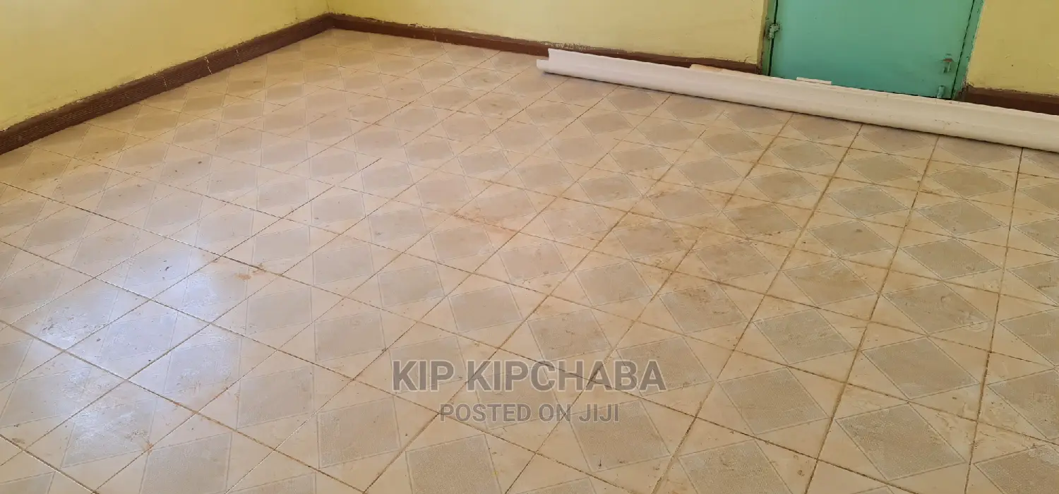 5bdrm Bungalow in Kapsoya for Sale in Kapsoya Houses & Apartments for