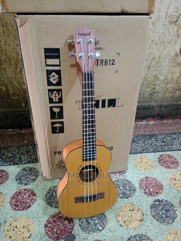 Ukulele Spanish Guitar - main view
