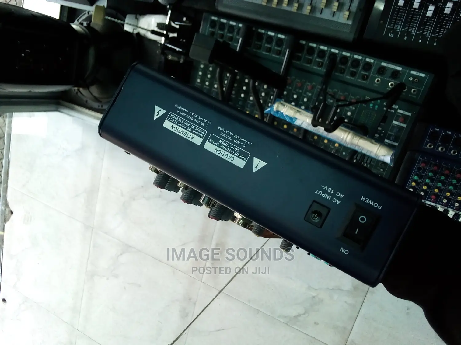 Plain Mixer 4 Channels