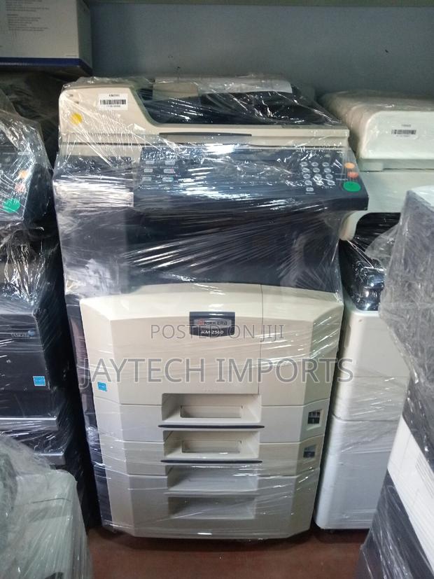 Kyocela Km 2560 - thumbnail 2