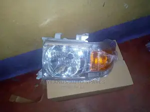 Headlamp Toyota Landcruiser FJ79