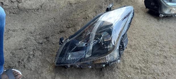 Toyota Crown 2010 2011 Headlight - main view