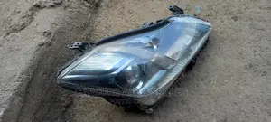 Toyota Crown 2010 2011 Headlight