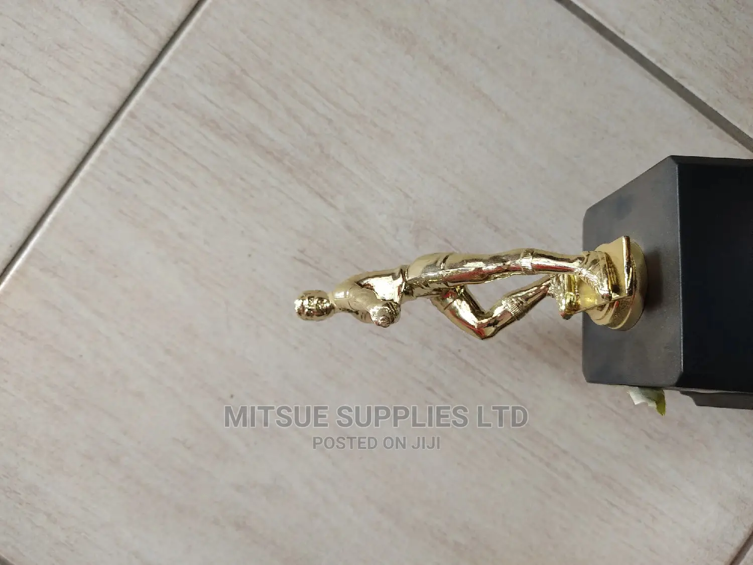 Tug of War Contest Trophy Single 8.5"