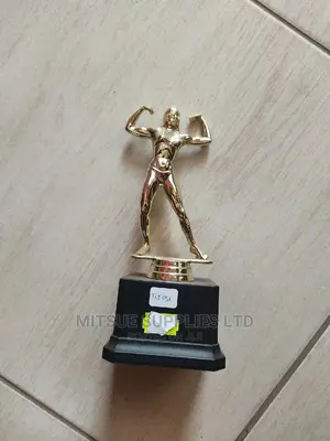 Body Building Championship Trophy 8" (Women)