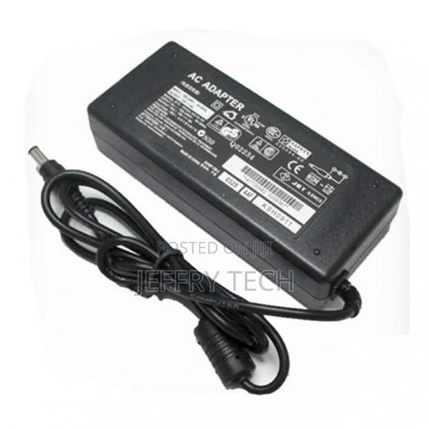 Charger 15v/5a Toshiba