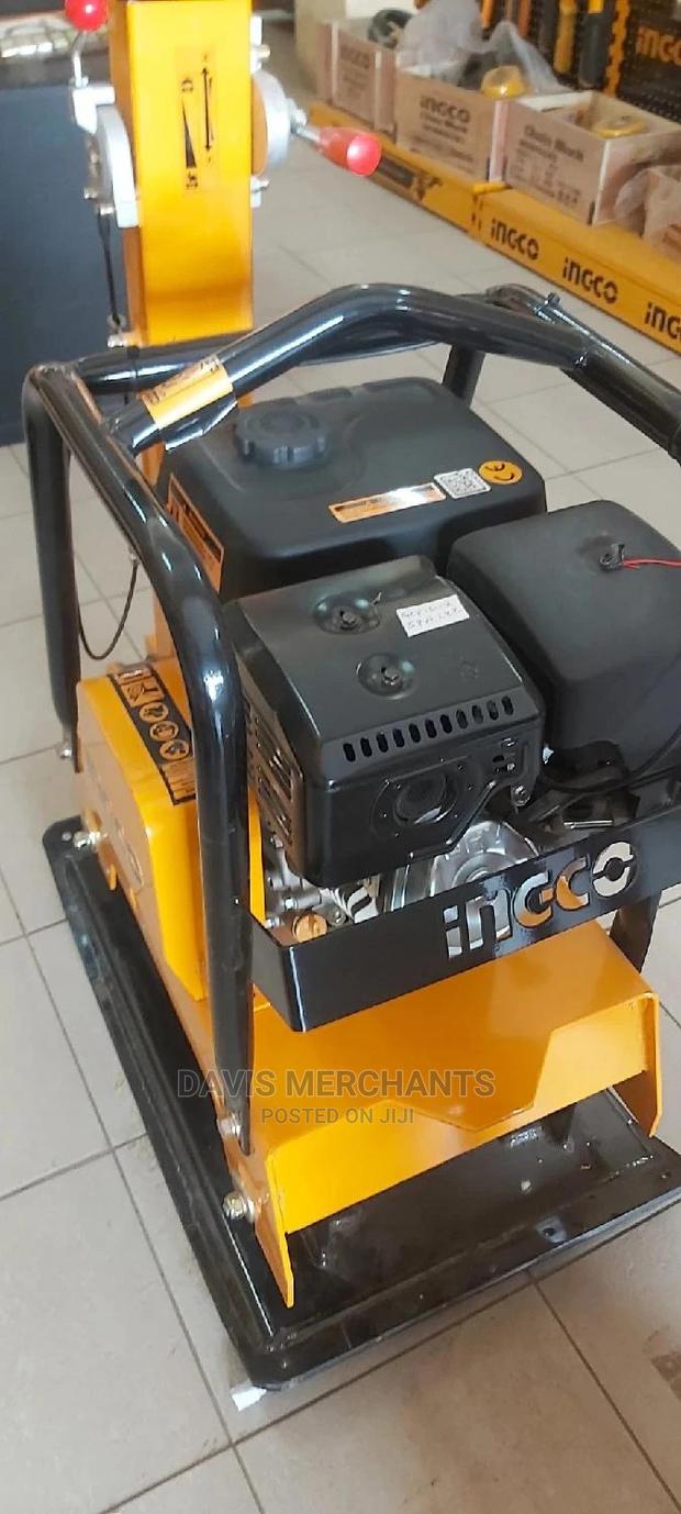 Ingco Gasoline Plate Compactor