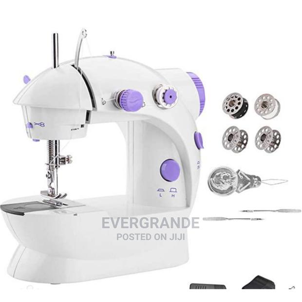 Super Mini Sewing Machine