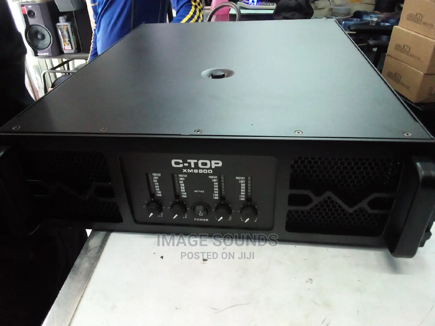Powerful 4 Channel Power Amplifier