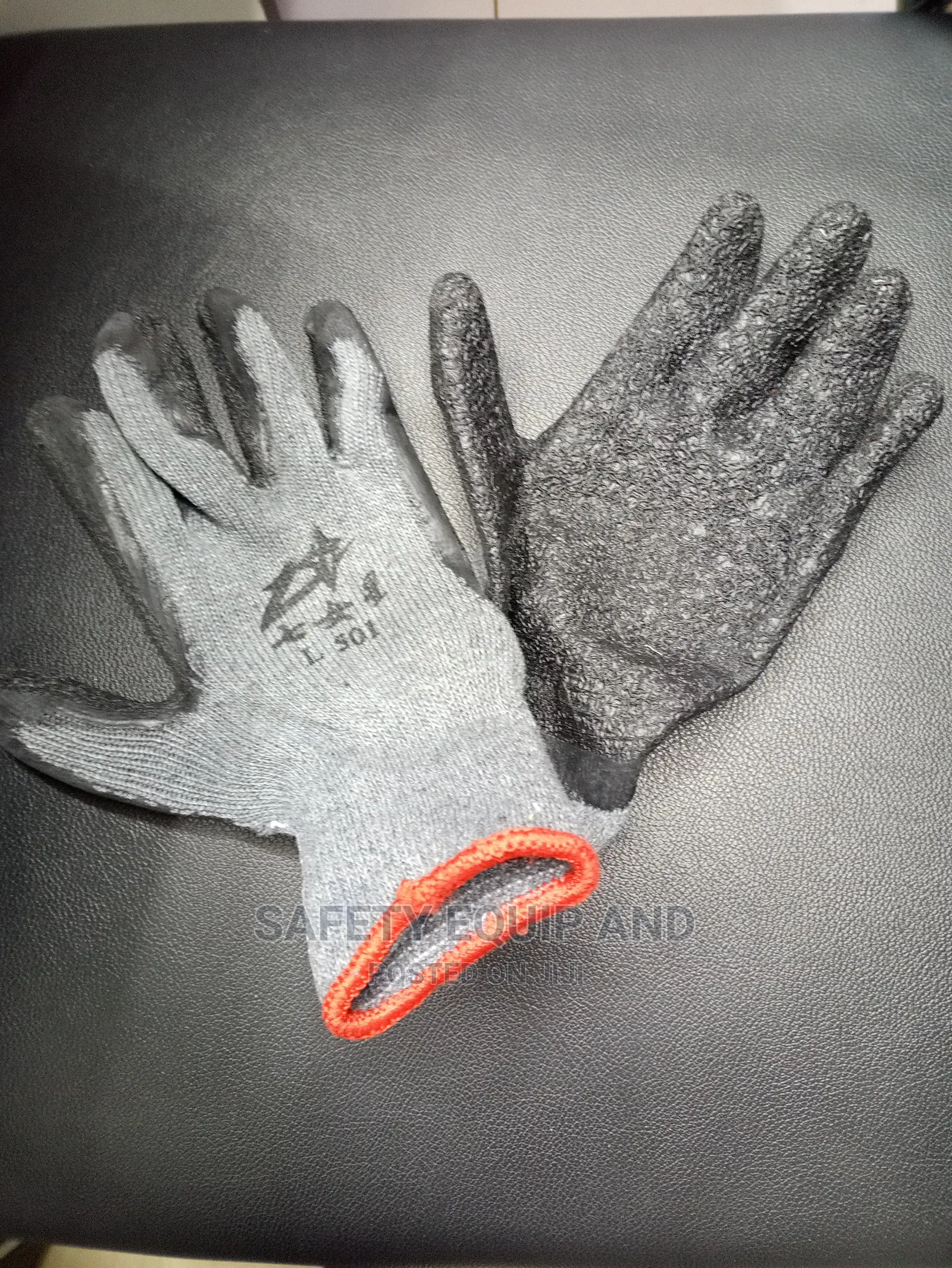 Safety Gloves-Oil Resistant