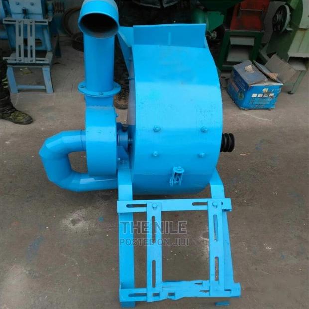 Ton Capacity Feed Grain Straw Grinder - main view