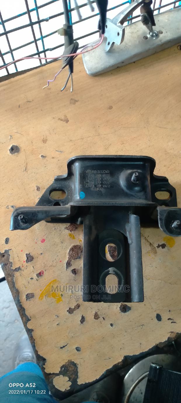 Mazda Demio Gear Mounting