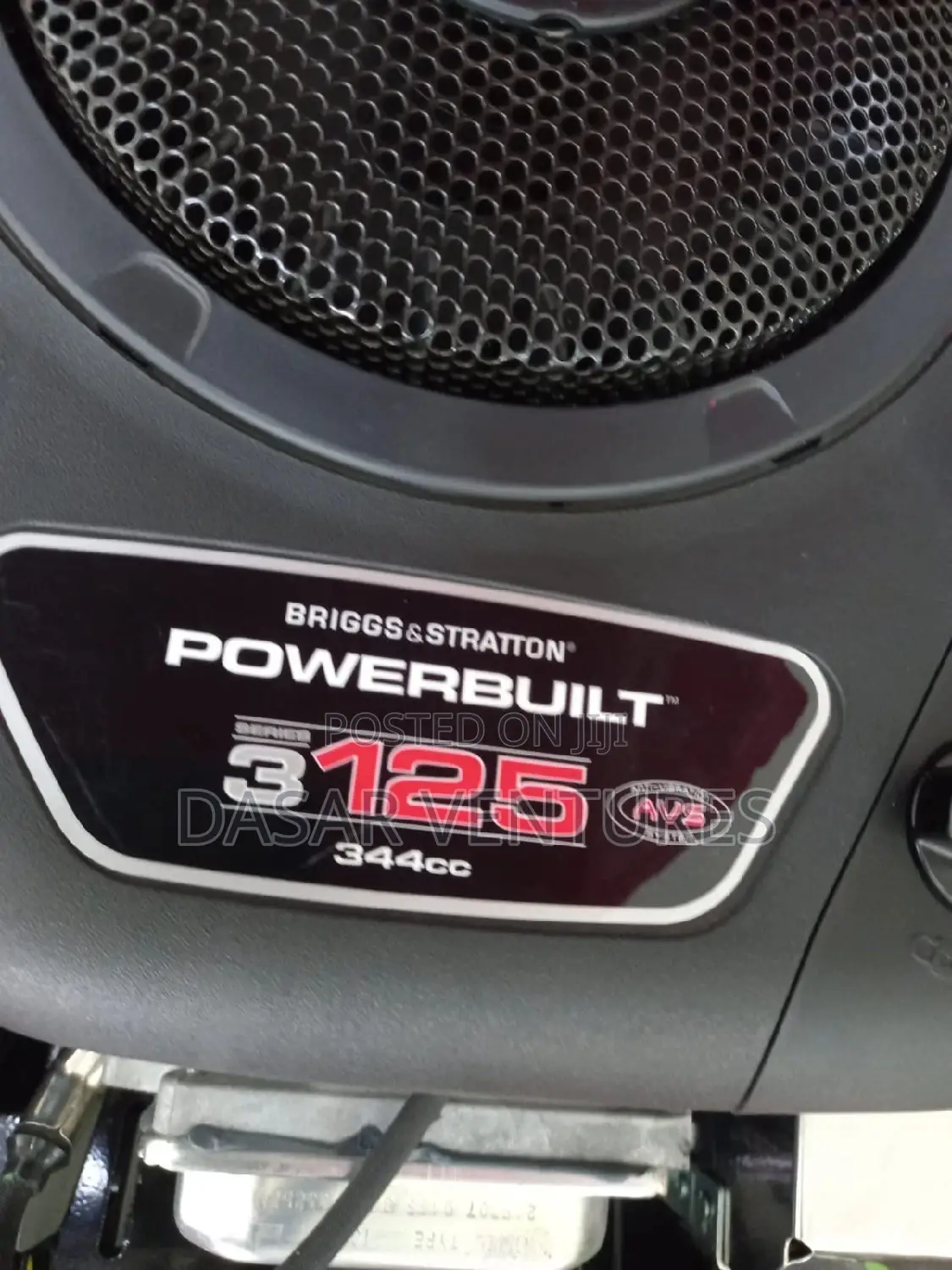 Briggs and Stratton Ride on Lawn Mower 12hp (D)
